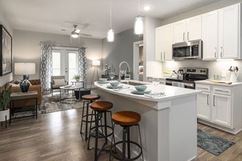 Spacious 1-, 2- & 3- Bedroom Floor Plans